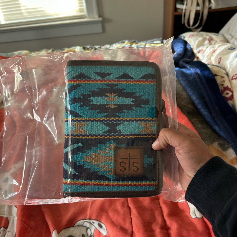 STS Ranchwear Teal Aztec Magnetic Snap Wallet